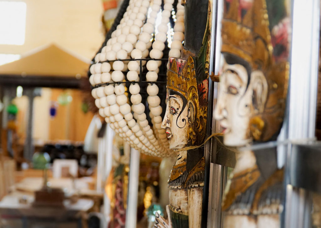 La Derive Des Continents Avignon Import De Meubles D Indonesie Et D Inde